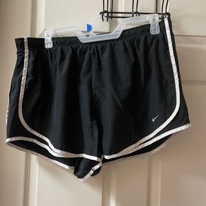 Nike womens plus running shorts